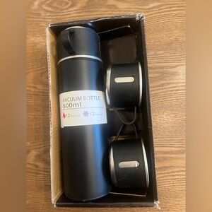NEW Black 4 Piece Vacuum Thermos Bottle